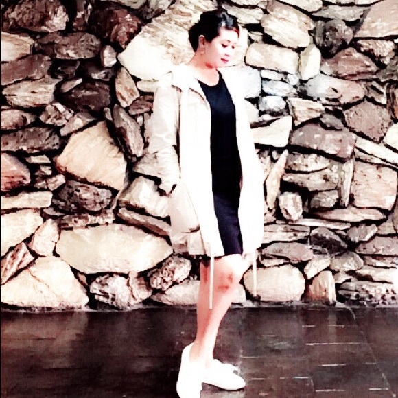 Meet your Posher, Maria - Picture 1 of 3